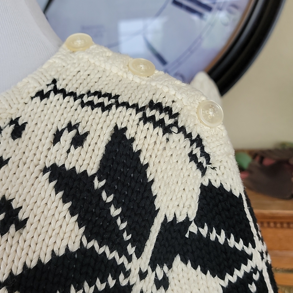 Nice Sweater - Picture 2 of 4